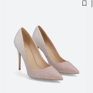 NWT Alto Stessy Sequin Heels, size 7.5 US